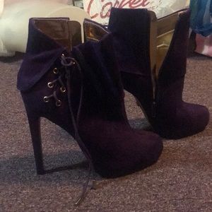 Heeled booties